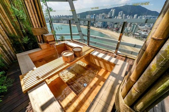 Gwanganli The Club Hotel Busan Exterior photo
